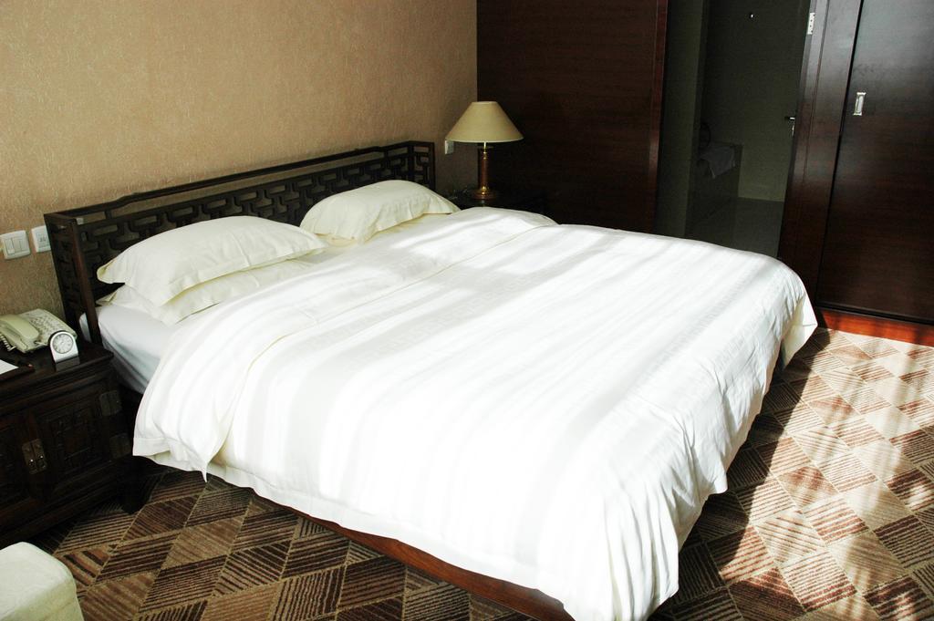 Datong Garden Hotel Zimmer foto